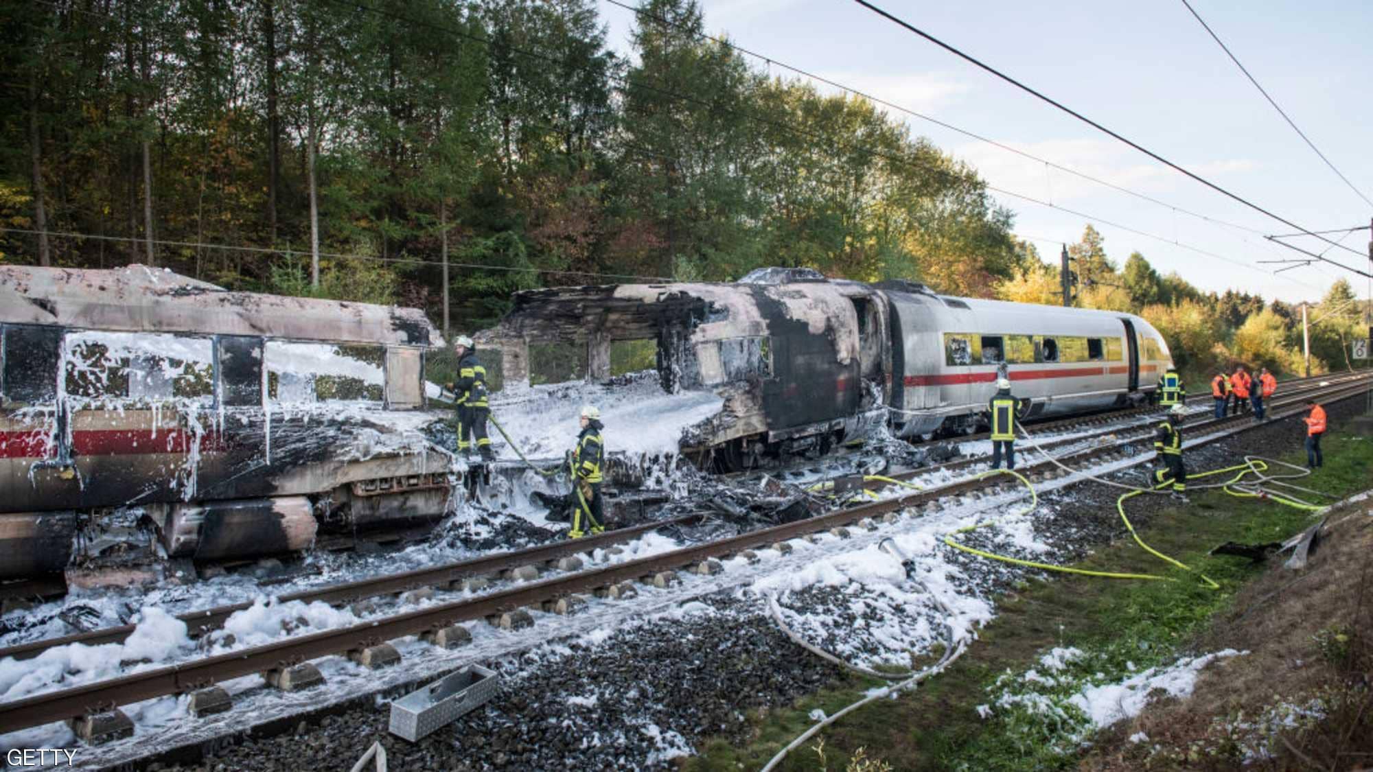 قطار الماني سريع احترق