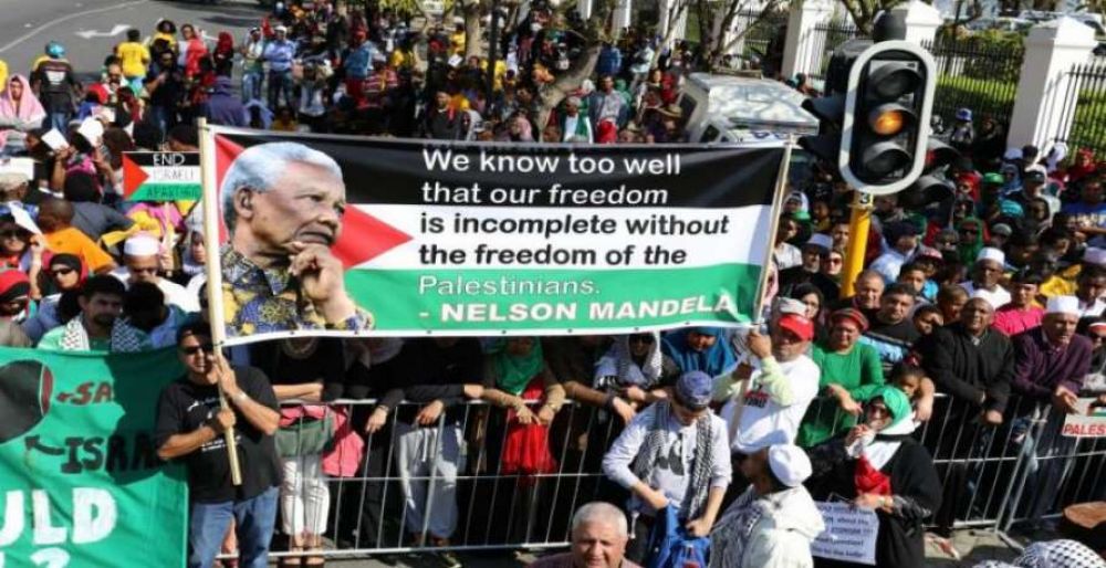 تظاهرة في جنوب افريقيا دعما لفلسطين
