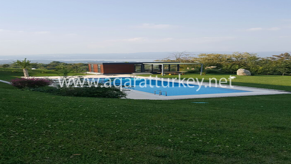عقارات تركيا, شقق للبيع في سبانجا فوق الطبيعة والأطلالة على البحيرة